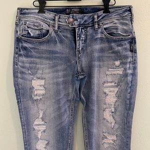 Jeans size 28